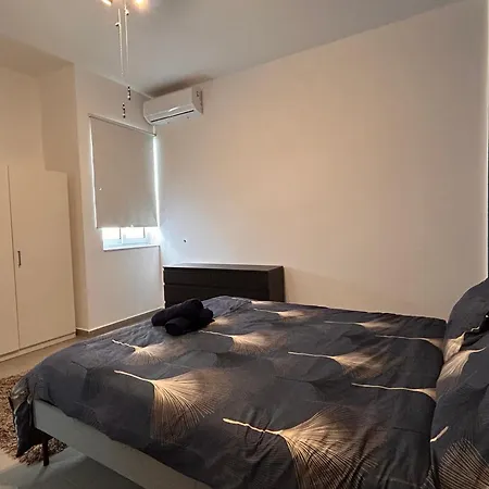 Qawra Penthouse 4person Ac+wifi Apartamento