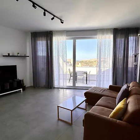Qawra Penthouse 4person Ac+wifi Apartment