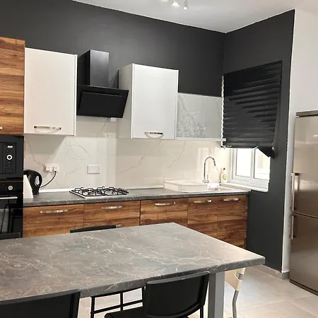 Qawra Penthouse 4person Ac+wifi