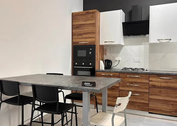 Daire Qawra Penthouse 4person Ac+wifi St. Paul's Bay