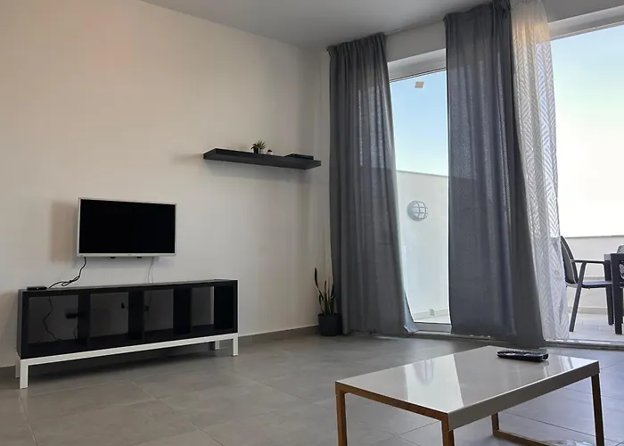 Daire Qawra Penthouse 4person Ac+wifi