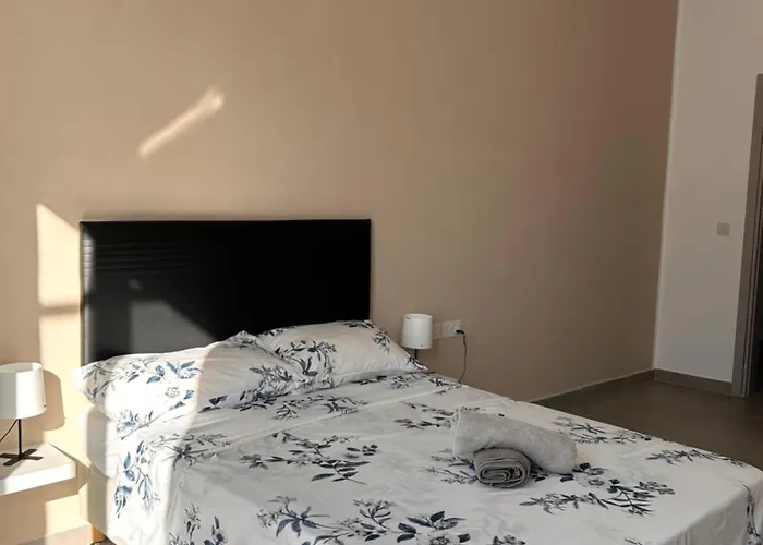 Qawra Penthouse 4person Ac+wifi St. Paul's Bay