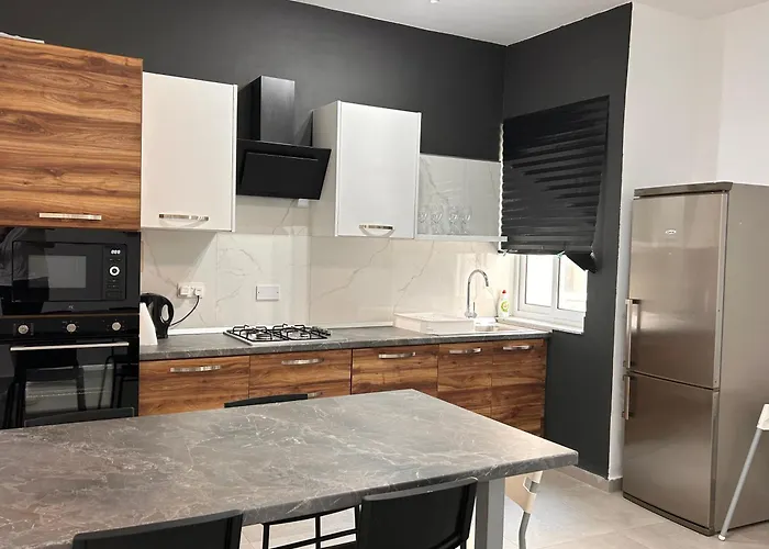 Qawra Penthouse 4person Ac+wifi